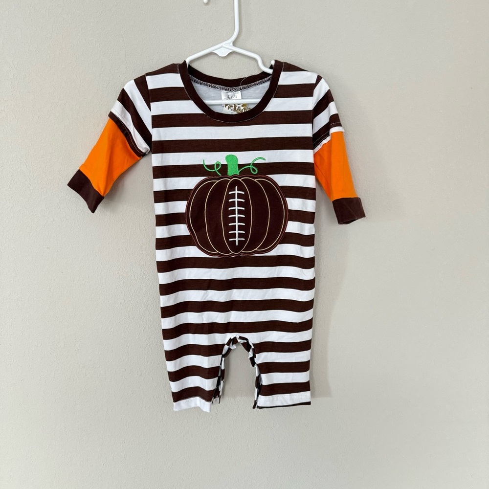 NWT Romper Baby 12-18M Brown Football Pumpkin Striped Fall Long Sleeve One Piece